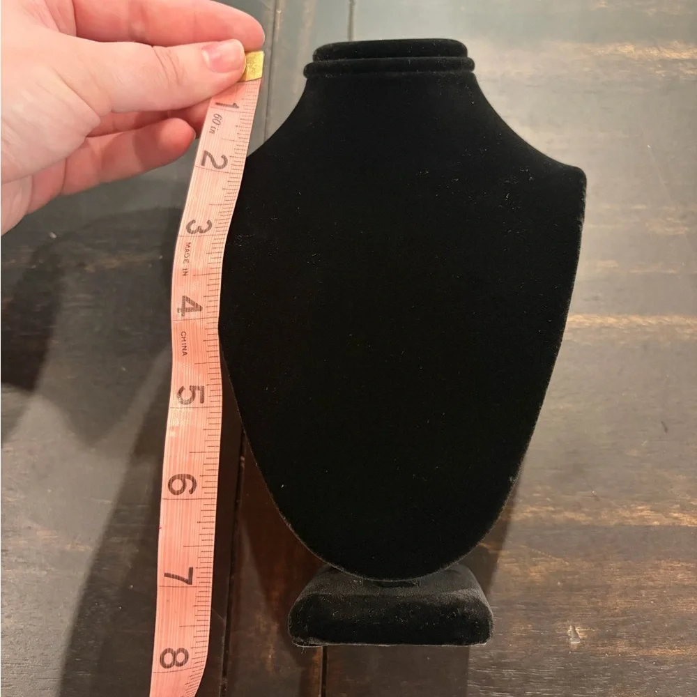 Black velvet necklace display